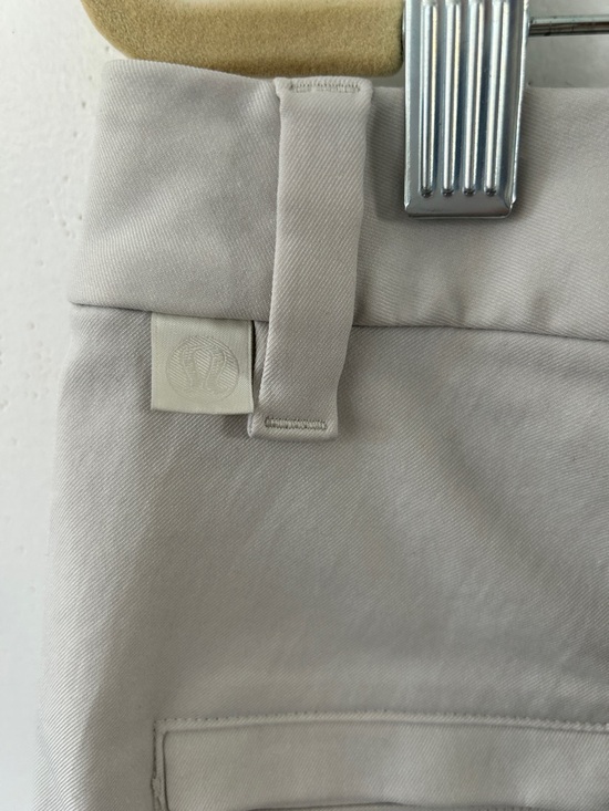 Lululemon Pants Men's 31 Cream Commission Slim Classic Chino Flat Front - Picture 5 of 16